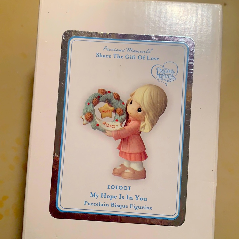 *NEW* PRECIOUS MOMENTS CHRISTMAS FIGURINE🎄💗